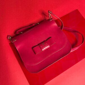 Gunas Magenta Vegan Leather Crossbody Bag – Chic & Sustainable, Medium Size